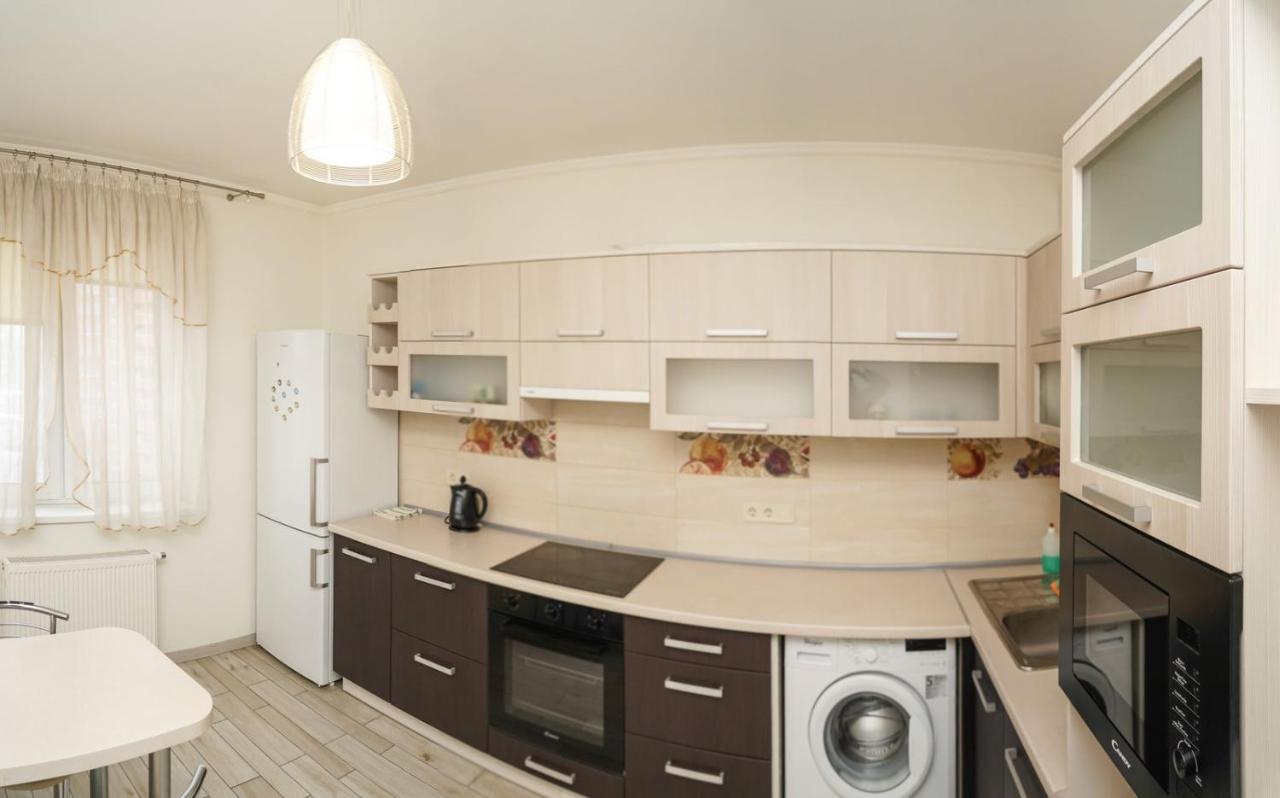Kyiv Apartment On Chornovola 27 Екстер'єр фото