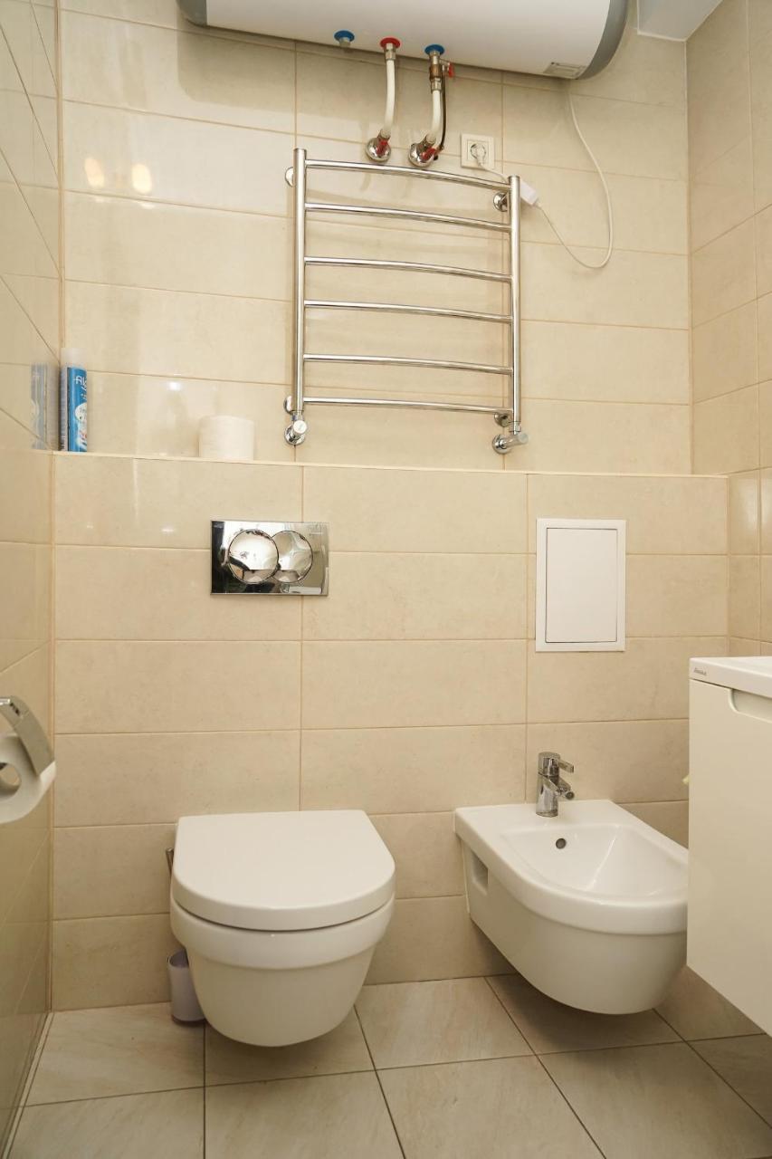 Kyiv Apartment On Chornovola 27 Екстер'єр фото