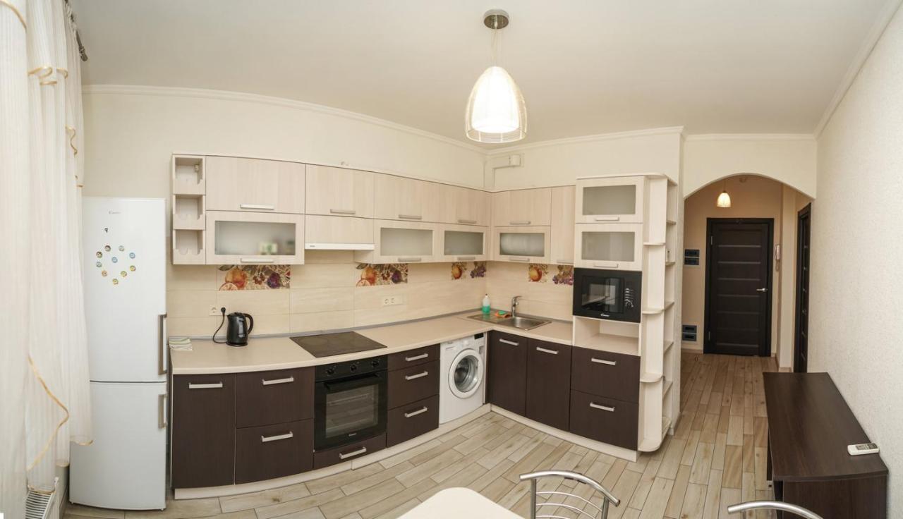 Kyiv Apartment On Chornovola 27 Екстер'єр фото