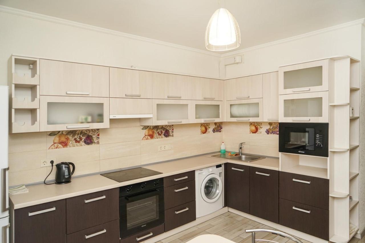 Kyiv Apartment On Chornovola 27 Екстер'єр фото